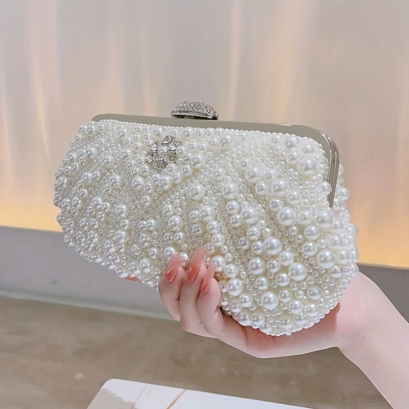 White Pearl Diamond Shell Clutch – Chain Strap