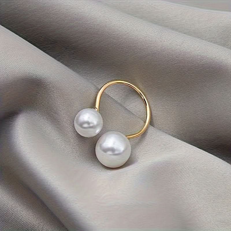 Luxurious Pearl-Effect Open Ring