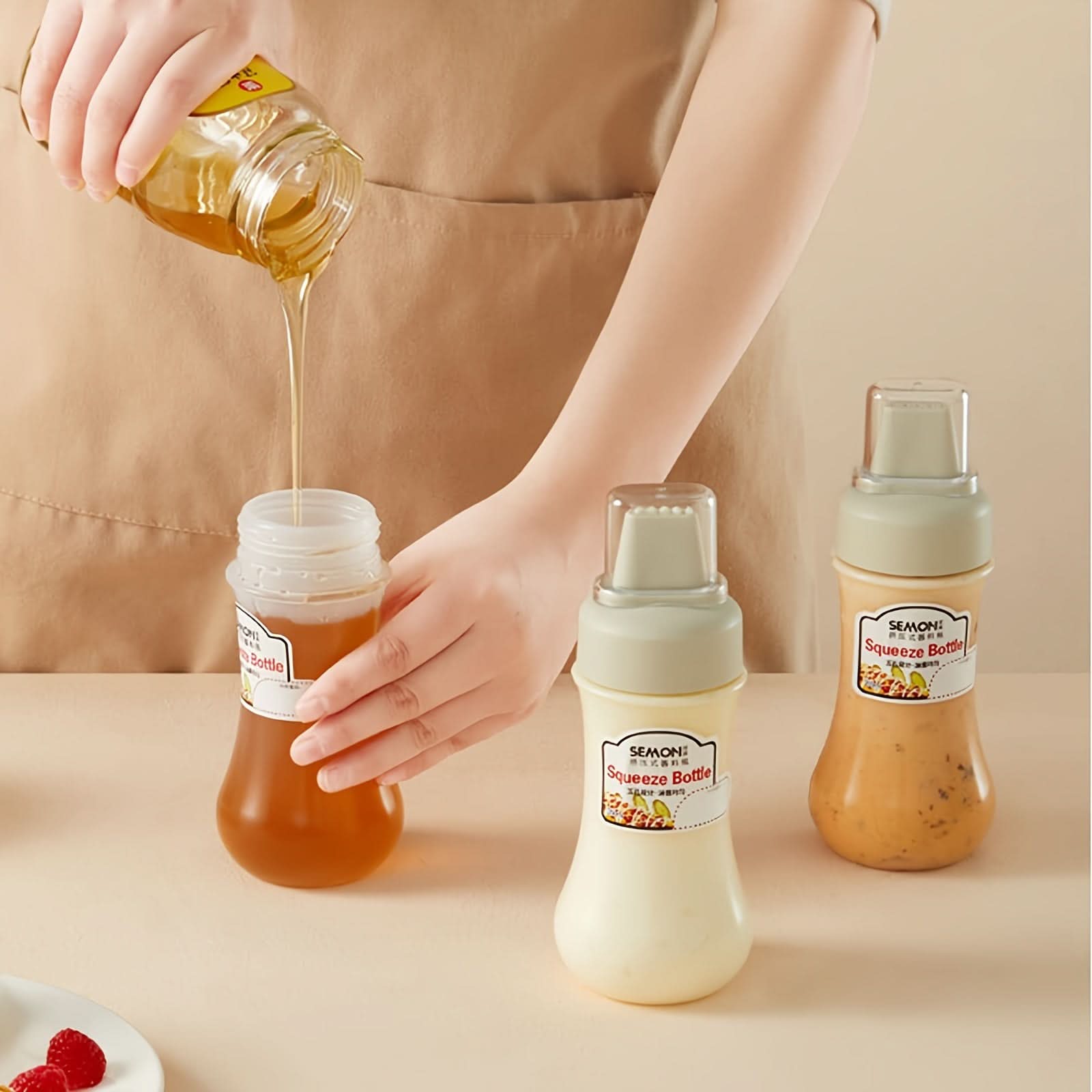 Leakproof Squeeze Sauce Bottles - Refillable Condiment Dispensers