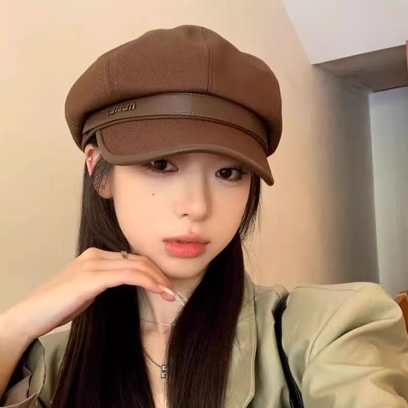 Women’s Beige Beret Hat – Classic British Style, Ribbed Texture