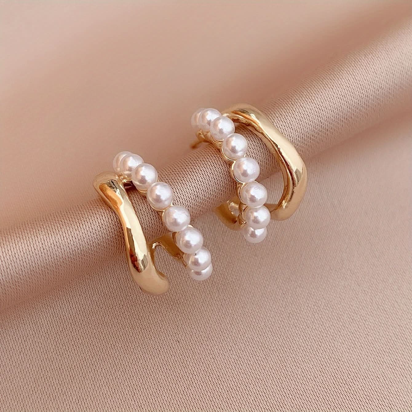 Double-Layer Faux Pearl Decor Hoop Earrings