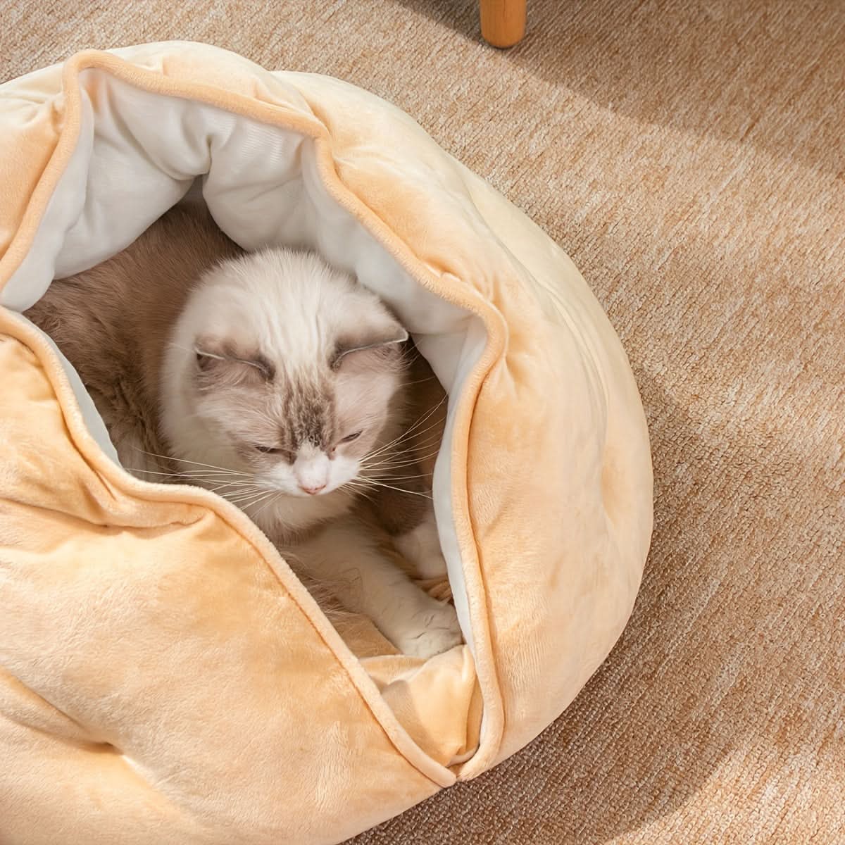 Velvet Cat Nest – Warm & Cozy Bed