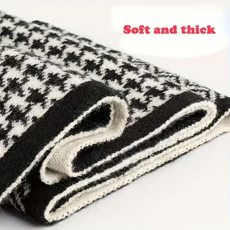 Men's Fashionable Black & White Dog Pattern Scarf – Warm, Soft Polyester Knit