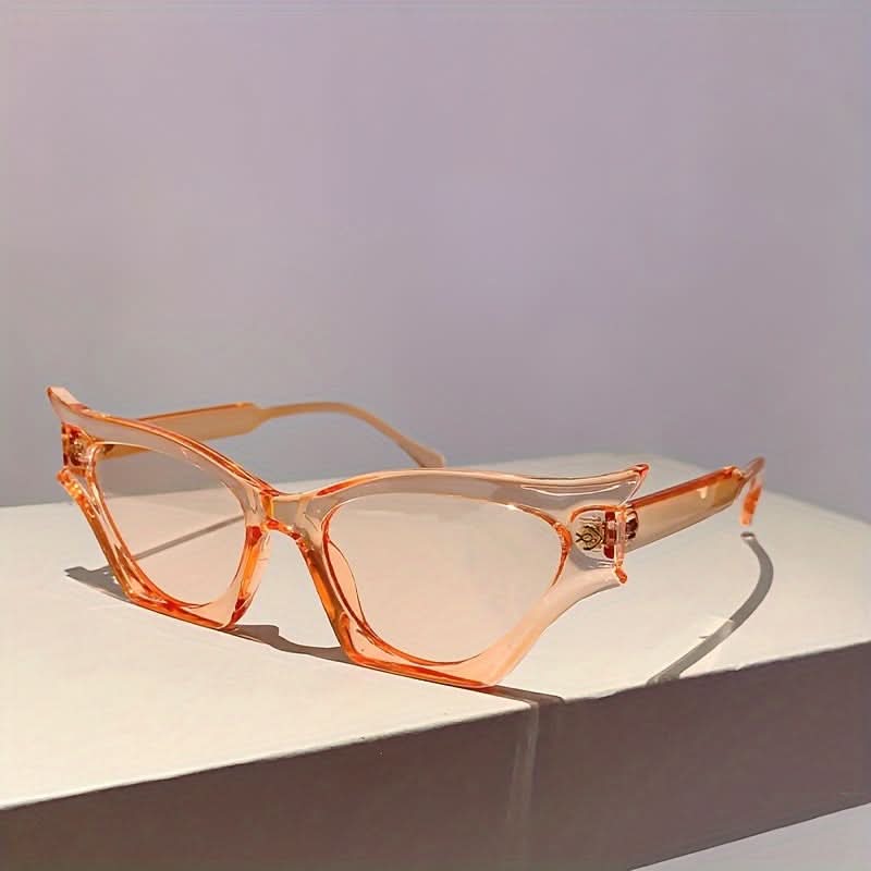 Cat Eye Shades – Modern Retro Style for Fashion-Forward Women