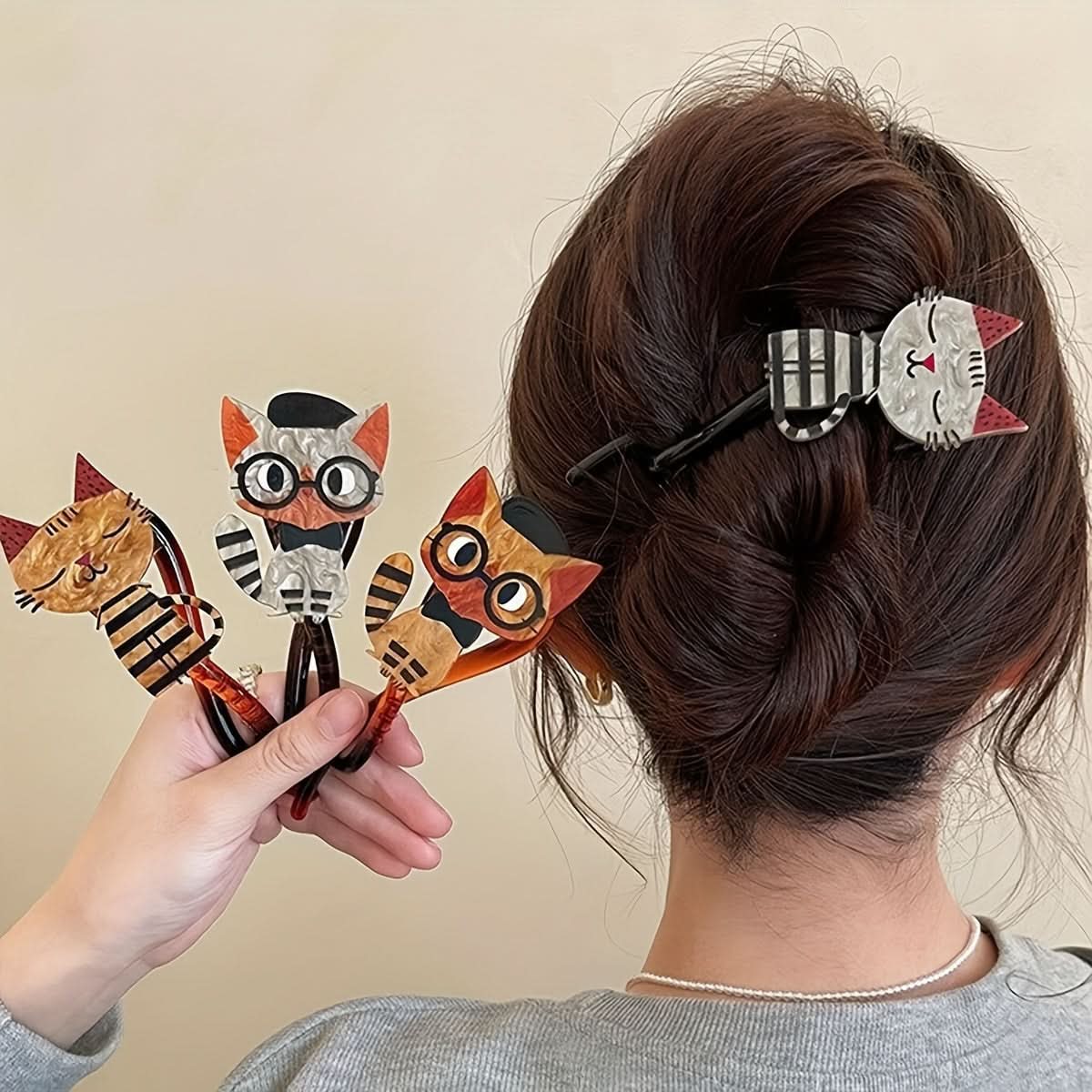 4pcs Cute Cartoon Cat Acrylic Hair Clips for Women & Girls