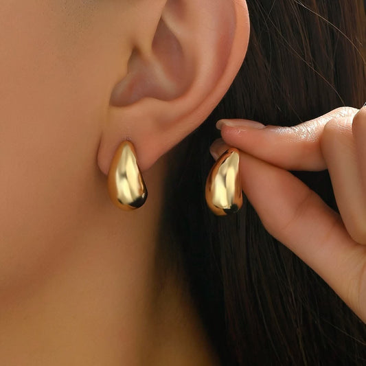 Luxurious Drop-Shaped Earrings – Vintage-Inspired Design