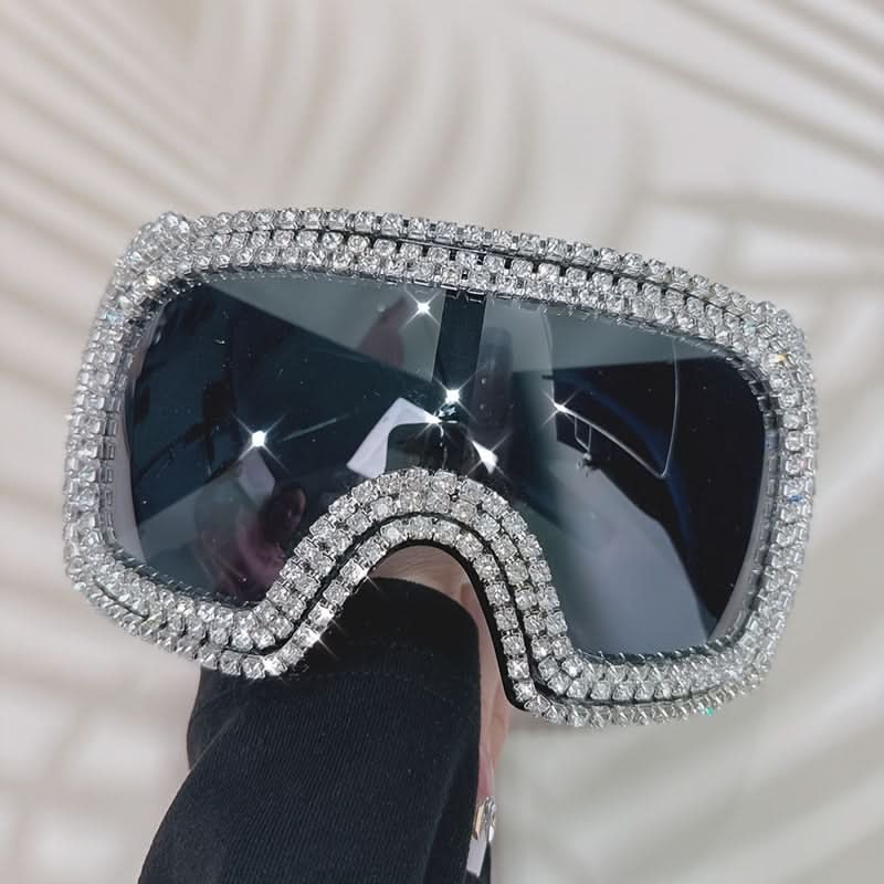 Oversized Rhinestone Sunglasses for Bold Style