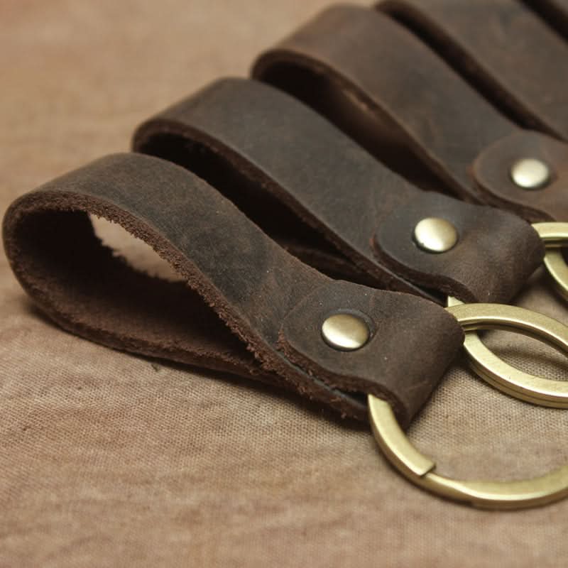 Handmade Leather Keychain – Minimalist Retro Key Ring for Keys & Gifts