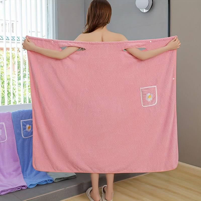 Soft Coral Fleece Bath Towel – Super Absorbent, Machine Washable, with Daisy Pocket