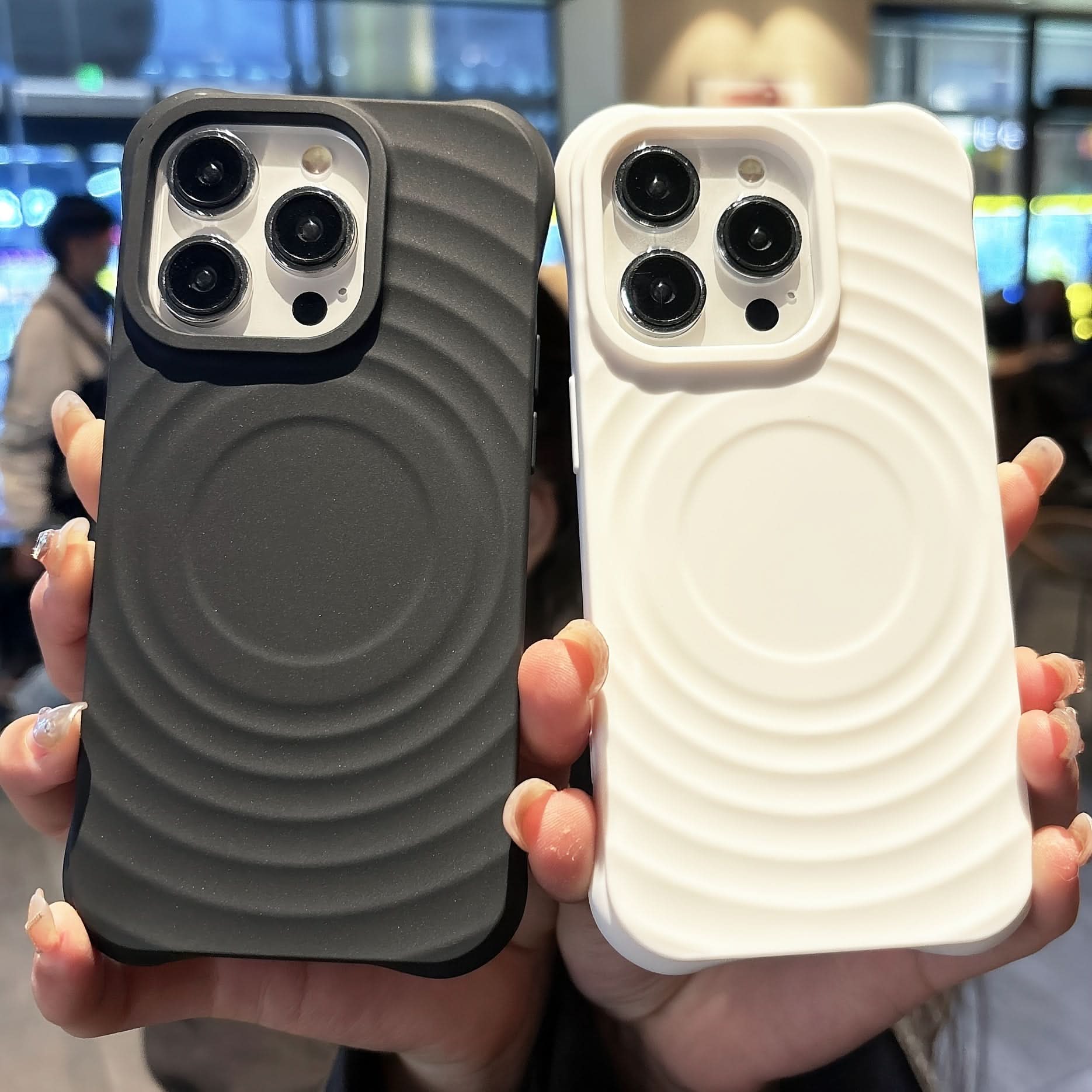 Magnetic Silicone Ripple iPhone Case