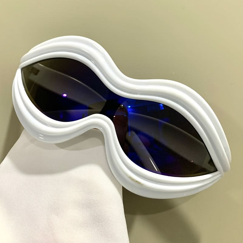 Oversized Lip Sunglasses for Women & Men - Inflated, Decorative Shades for Beach Parties