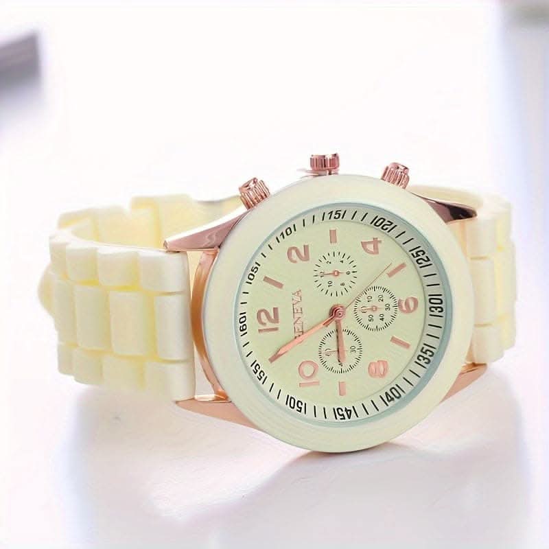 Stylish Round Quartz Watch with Triple Dial & Silicone Band – Unisex Sports Wristwatch