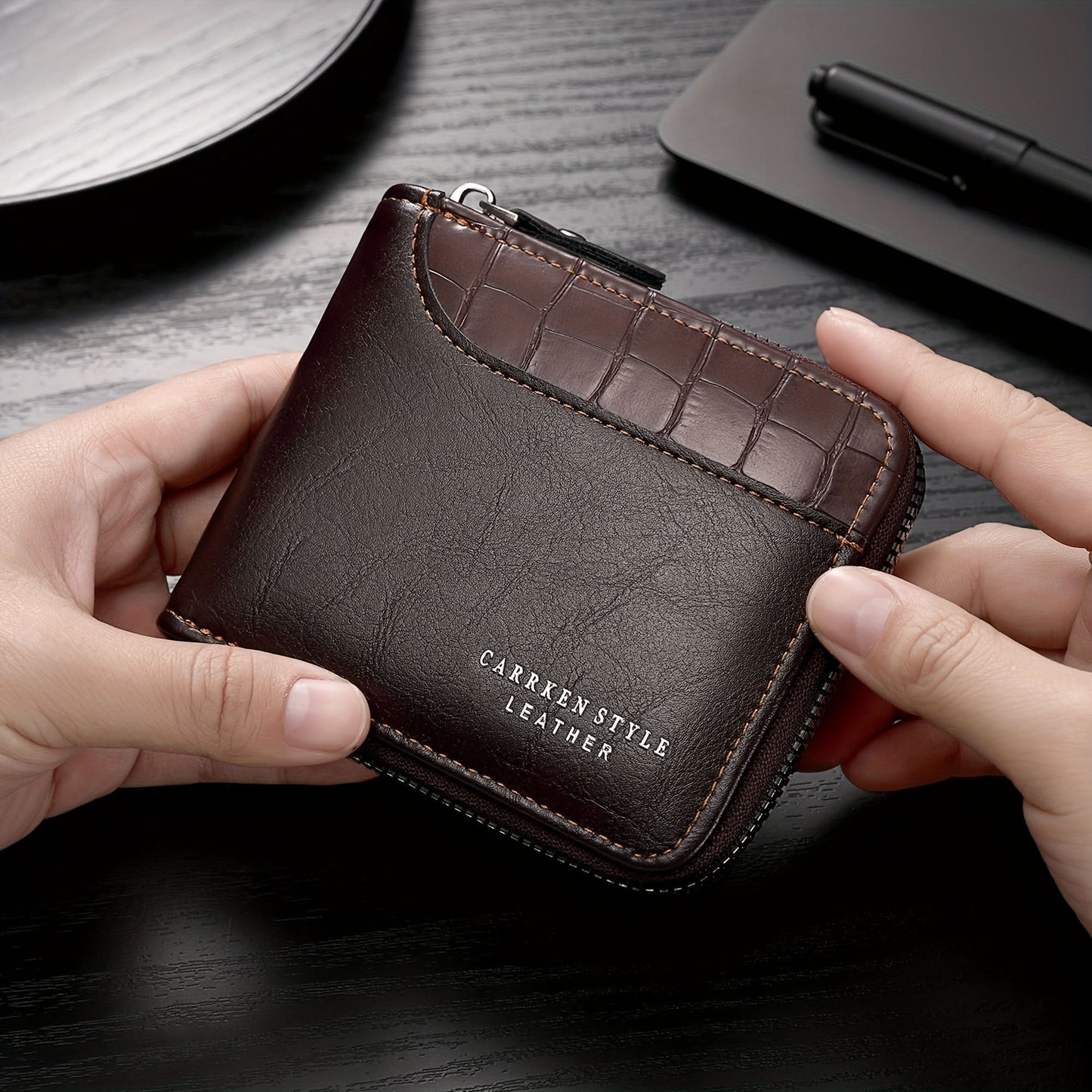 Stylish Men's Multifunctional Wallet with Zipper Closure