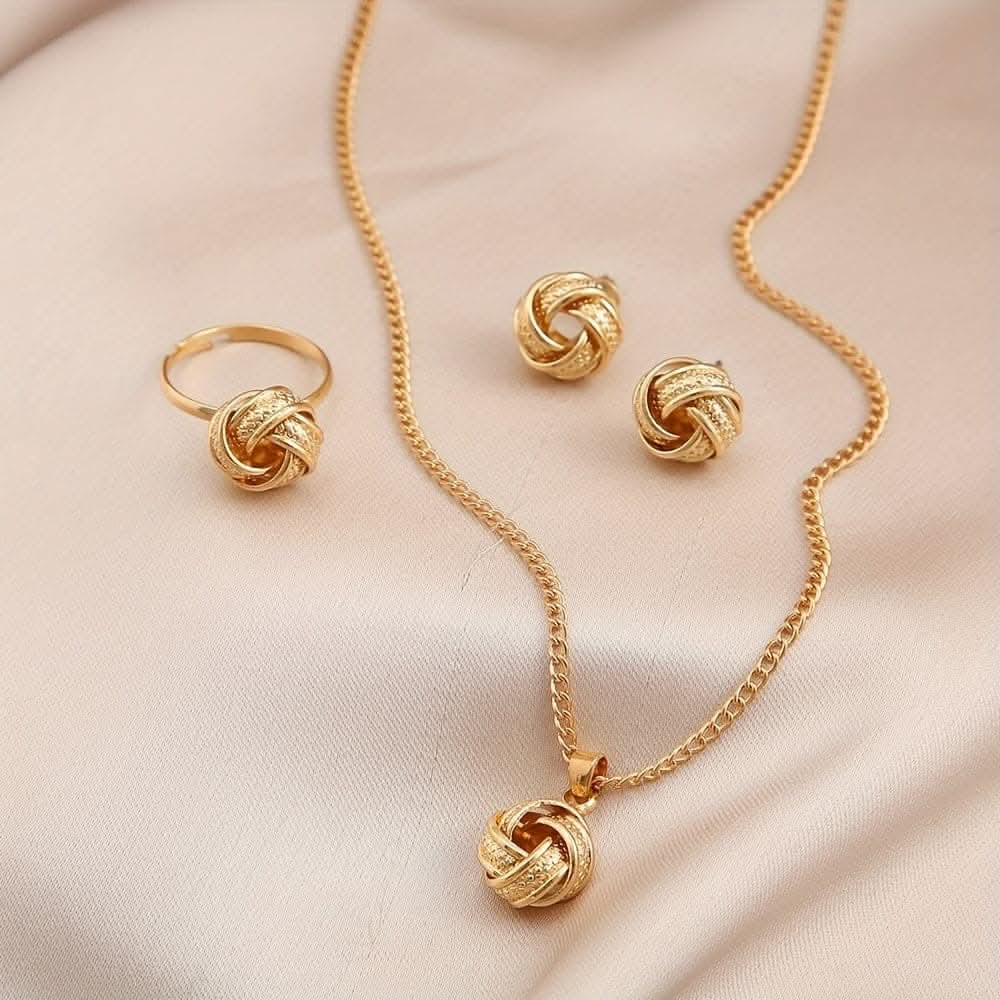 Boho Chic Vintage Jewelry Set – Necklace, Ring, Studs