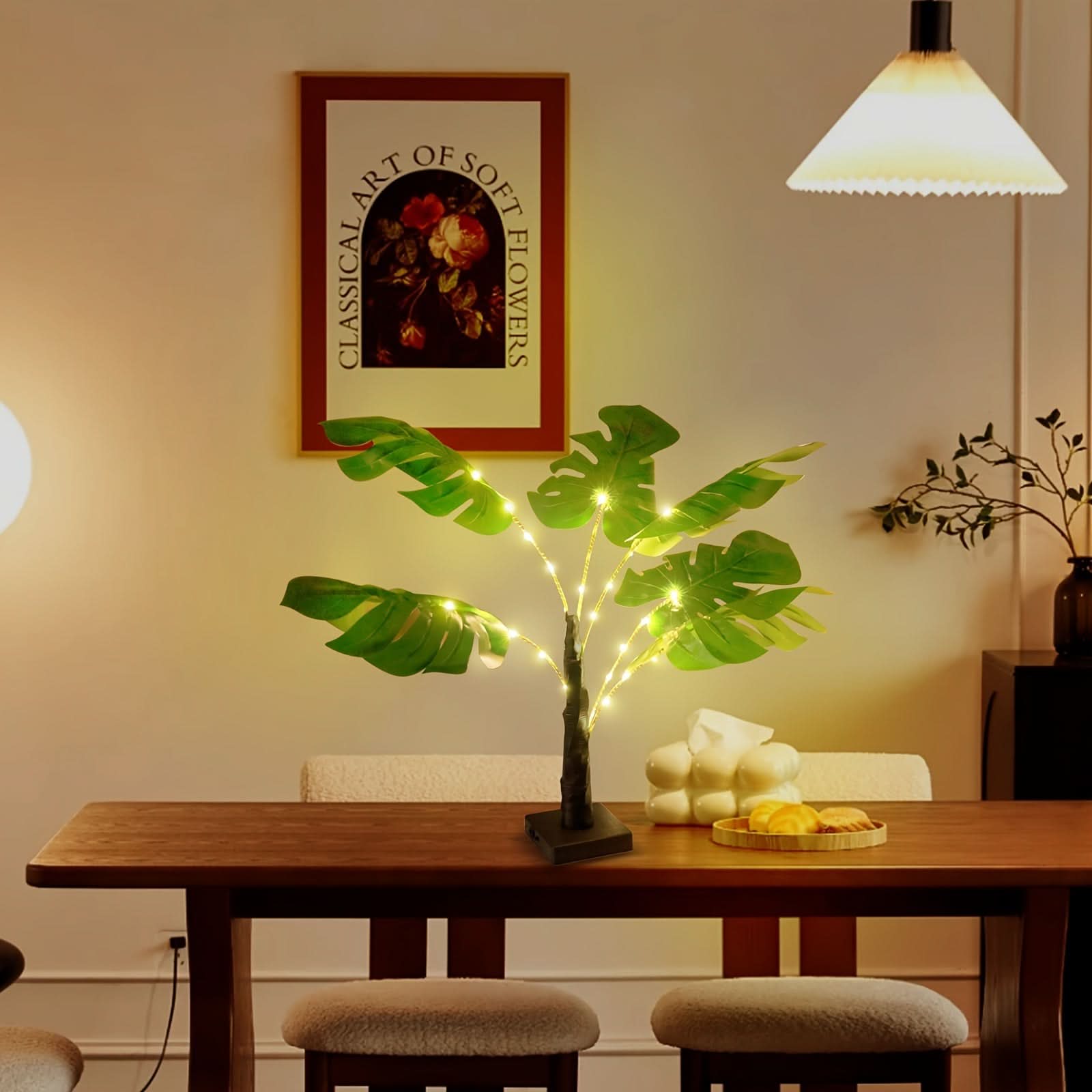 30-LED Green Leaf Table Lamp, USB Powered