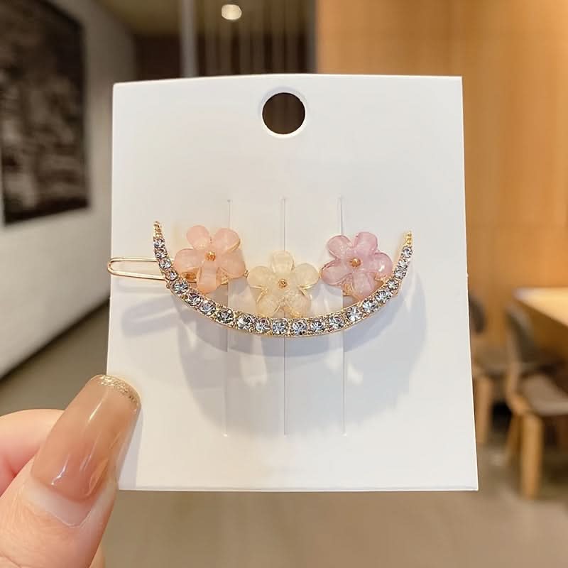 4-Piece Floral Hair Clip Set – Elegant Accessories