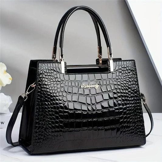 Large Capacity Crocodile Print Tote- Everyday Handbag with Spacious Interior and Design