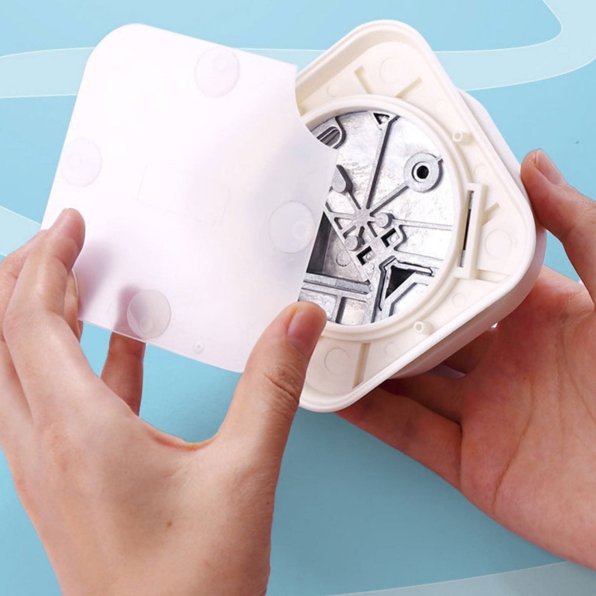 4-in-1 Multifunctional Paper Punch Tool