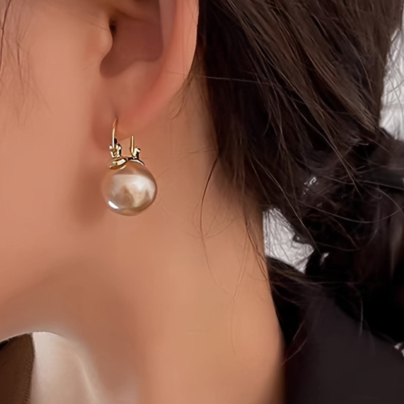 Vintage Pearl Hoop Earrings – Elegant Design