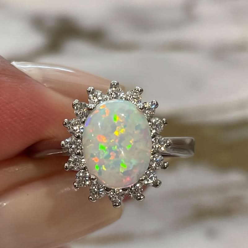 Exquisite Oval-Cut Sunflower Statement Ring