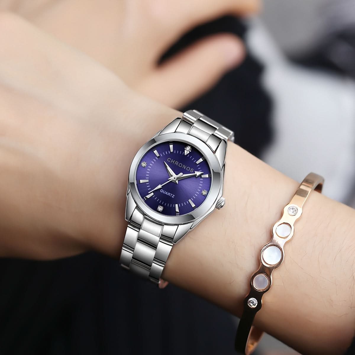 Elegant Crystal Round Quartz Watch
