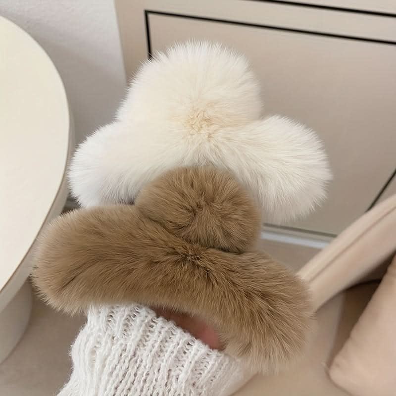 Plush Hair Claw Clip - Elegant Hair Accessory