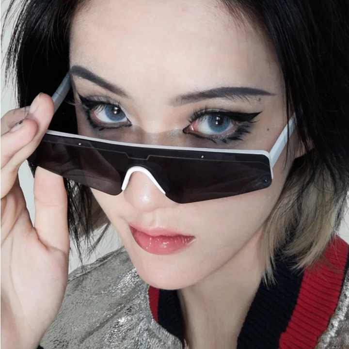 [Cosmos] Futuristic y2k Sunglasses