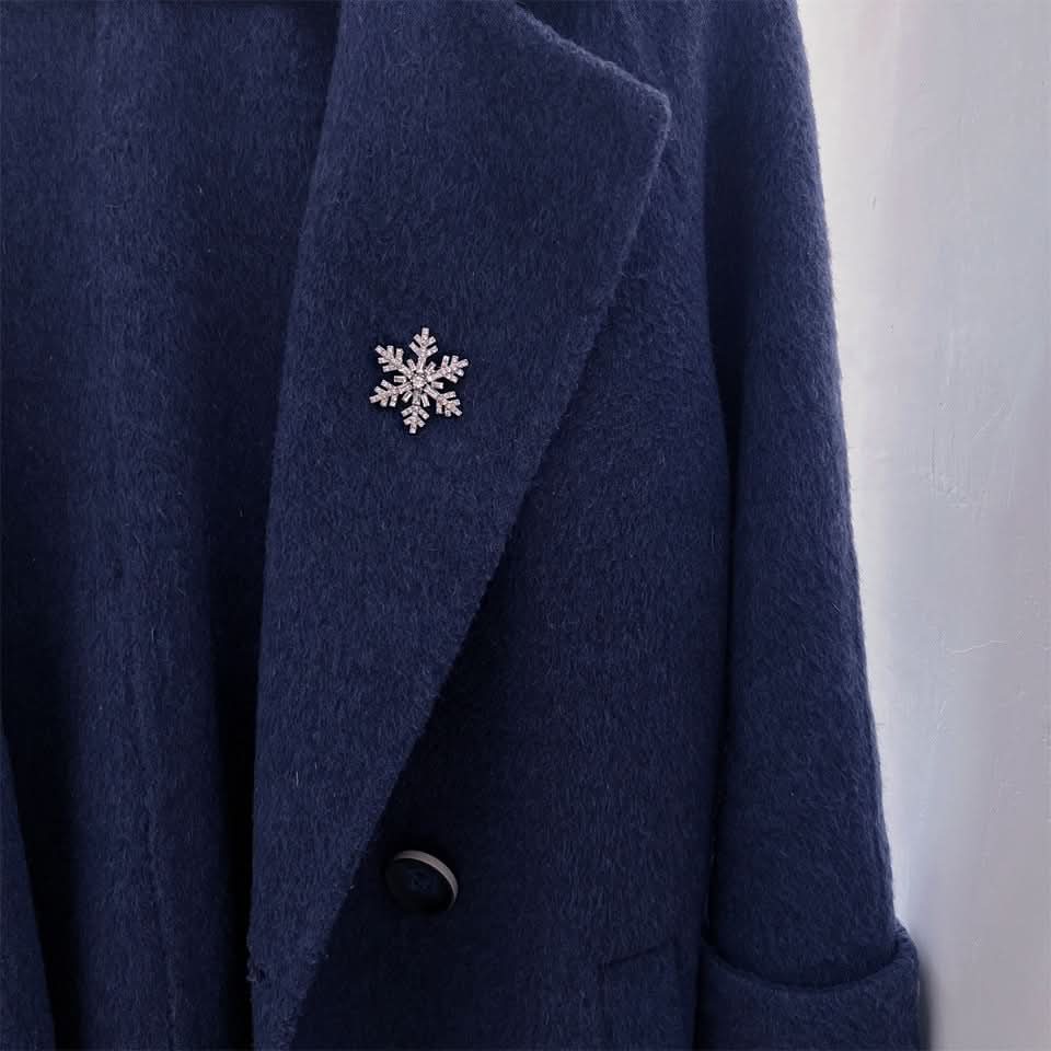 Christmas Snowflake & Snowman Brooch – Rhinestone Winter Pin for Coats & Scarves
