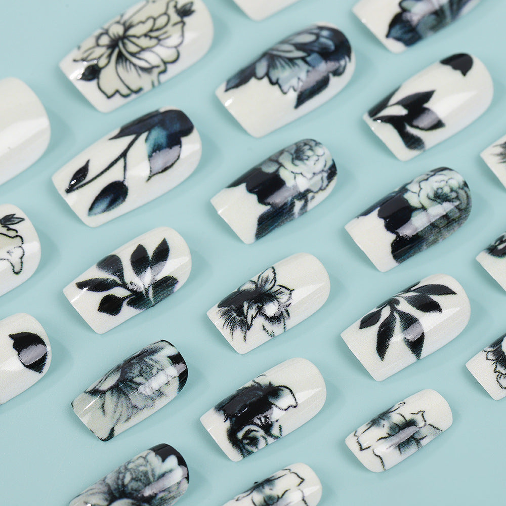 Classic Square Press-On Nails – Medium Black & White Floral Design False Nails