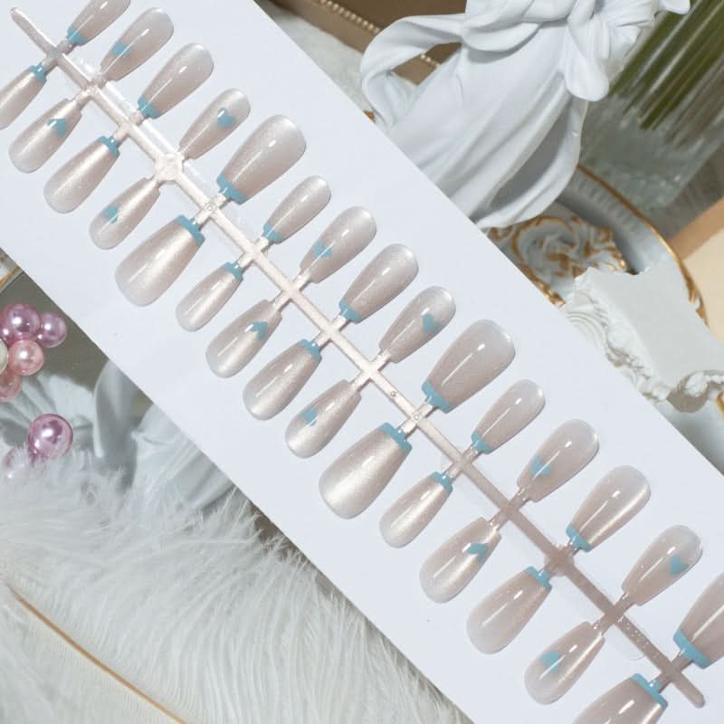 3D Cat Eye Handmade Nail Art – 30-Piece Prefabricated Set
