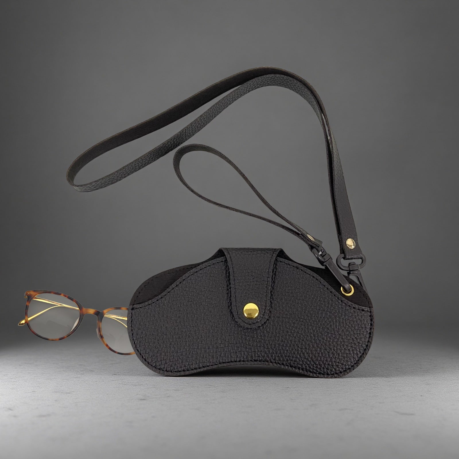 Classic Leather Glasses Case – Neck Hanging Sunglasses Pouch for Travel