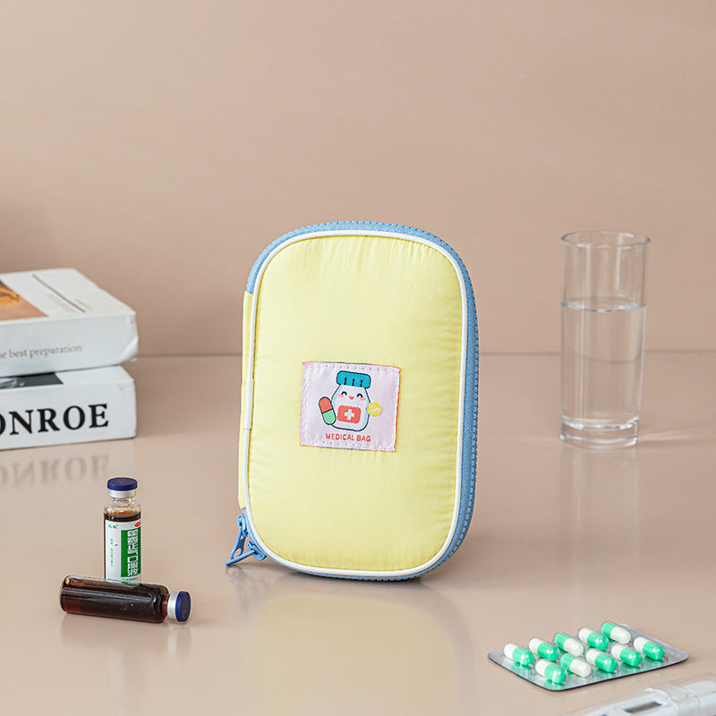 Waterproof Medicine Storage Bag – Portable Nylon First Aid Organizer