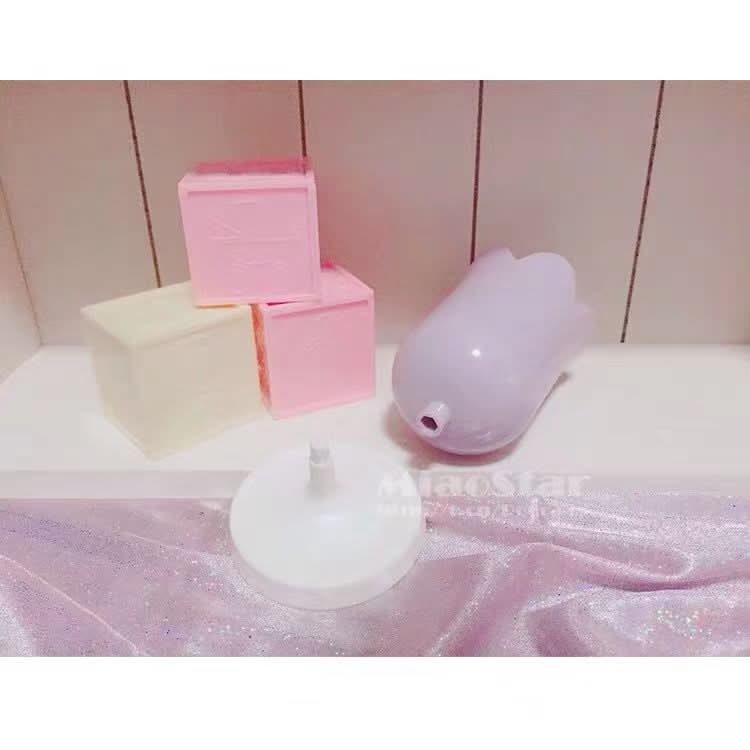Stylish Tulip Pen Holder & Makeup Organizer