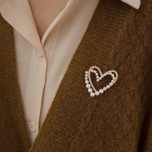 Elegant Pearl Heart Brooch – Bow Pin for Women’s Coats & Sweaters
