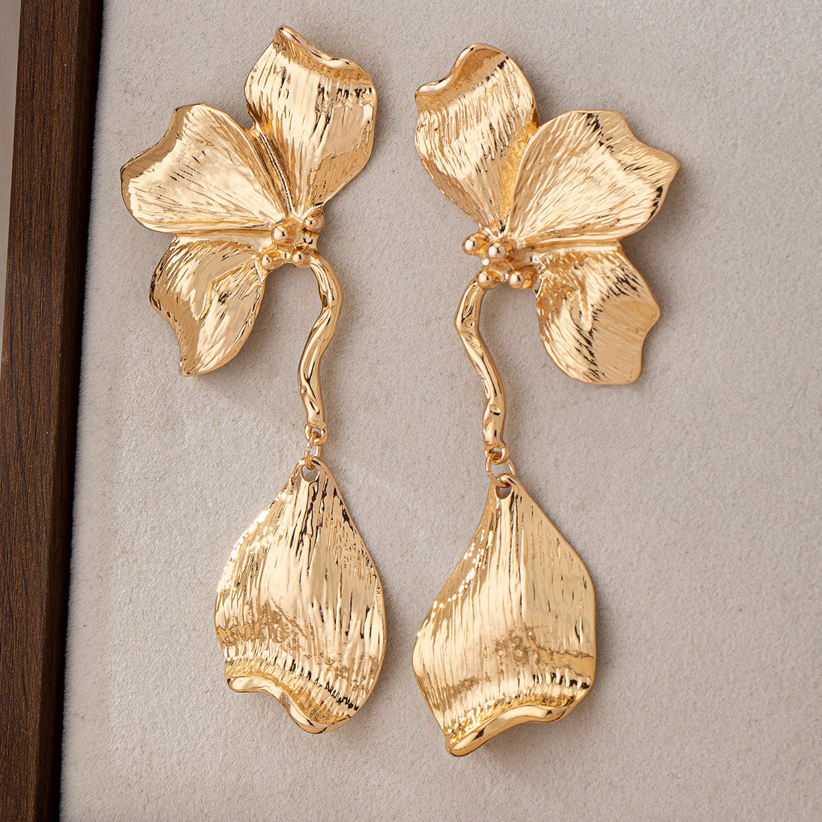 Oversized Leaf Earrings for Women – Alloy Floral Long Statement Jewelry