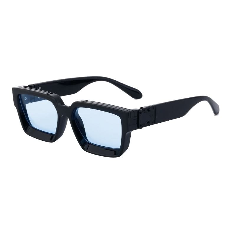 Trendy Small-Frame Sunglasses – Stylish Retro Shades
