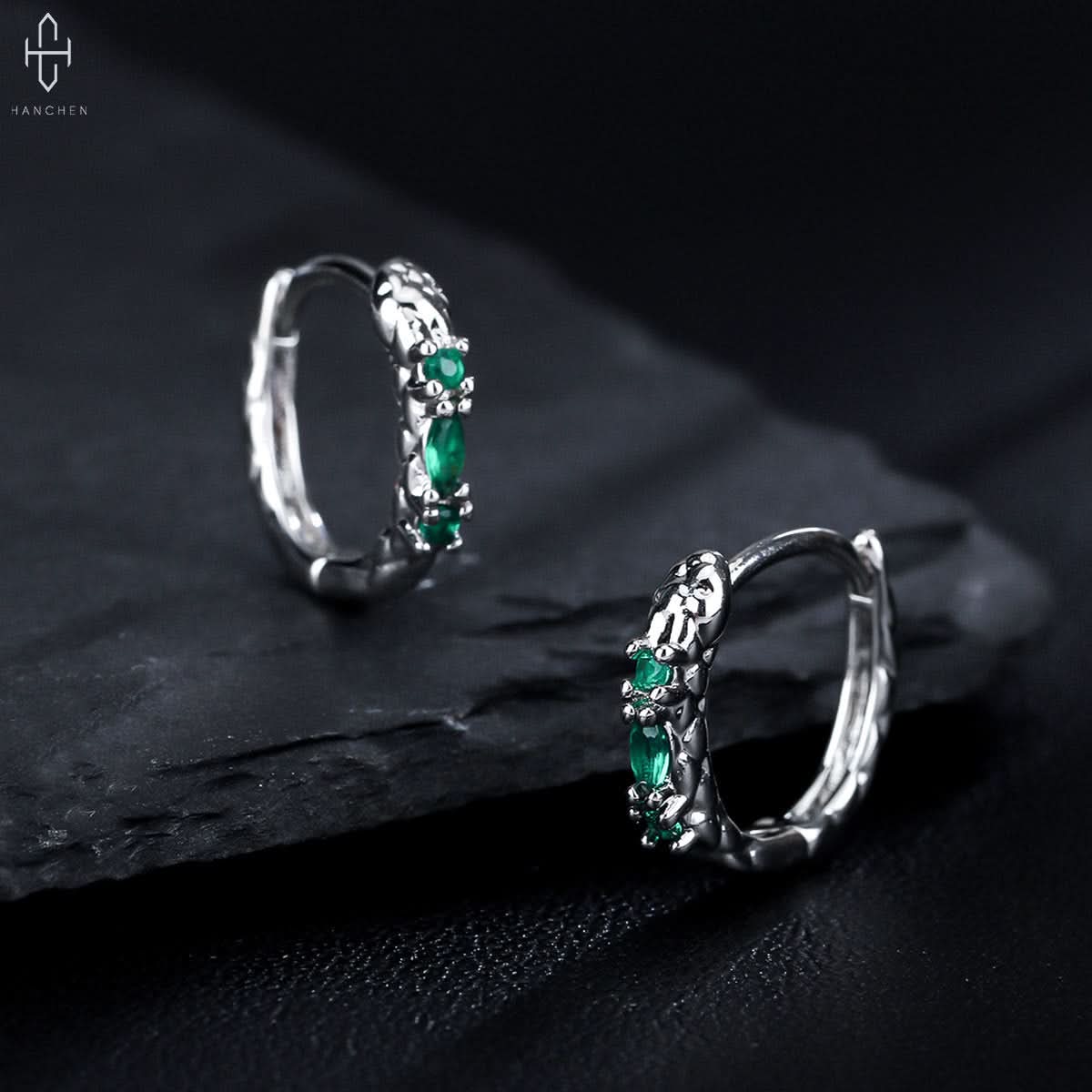 Men’s Emerald Green Snake Earrings –  Fashion Jewelry