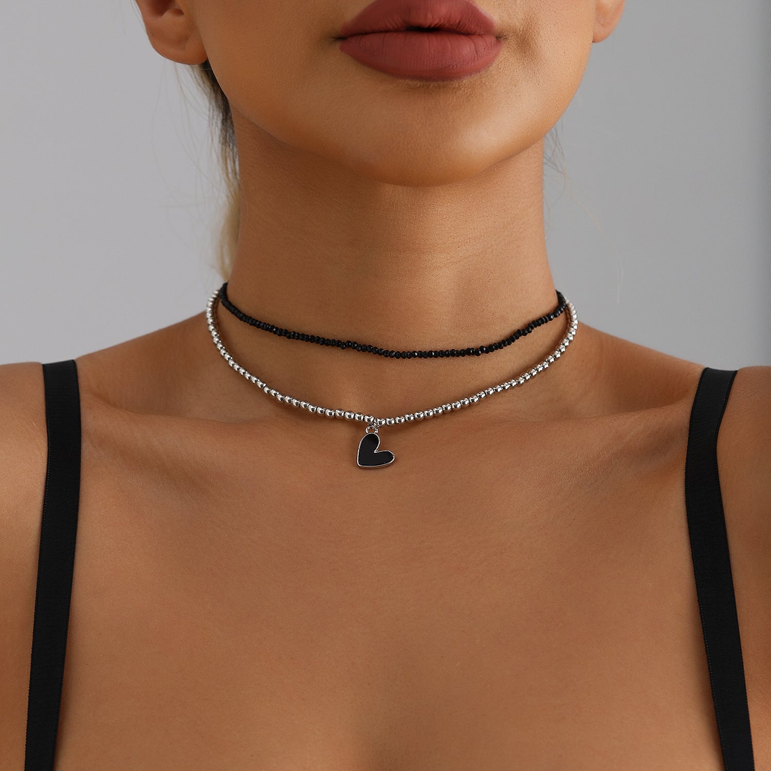 Black Heart Pendant Necklace – Y2K Glass Clavicle Chain for Women