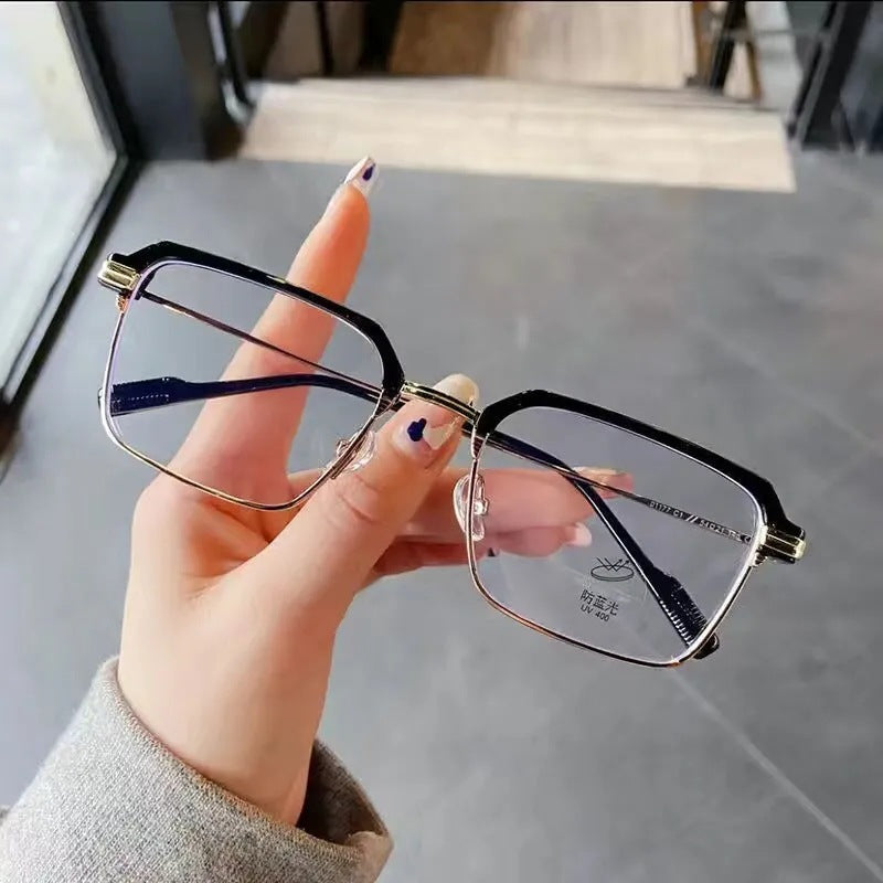 Unisex Anti-Blue Light Square Glasses – Full Frame Resin Lenses for Myopia or Fashion Use