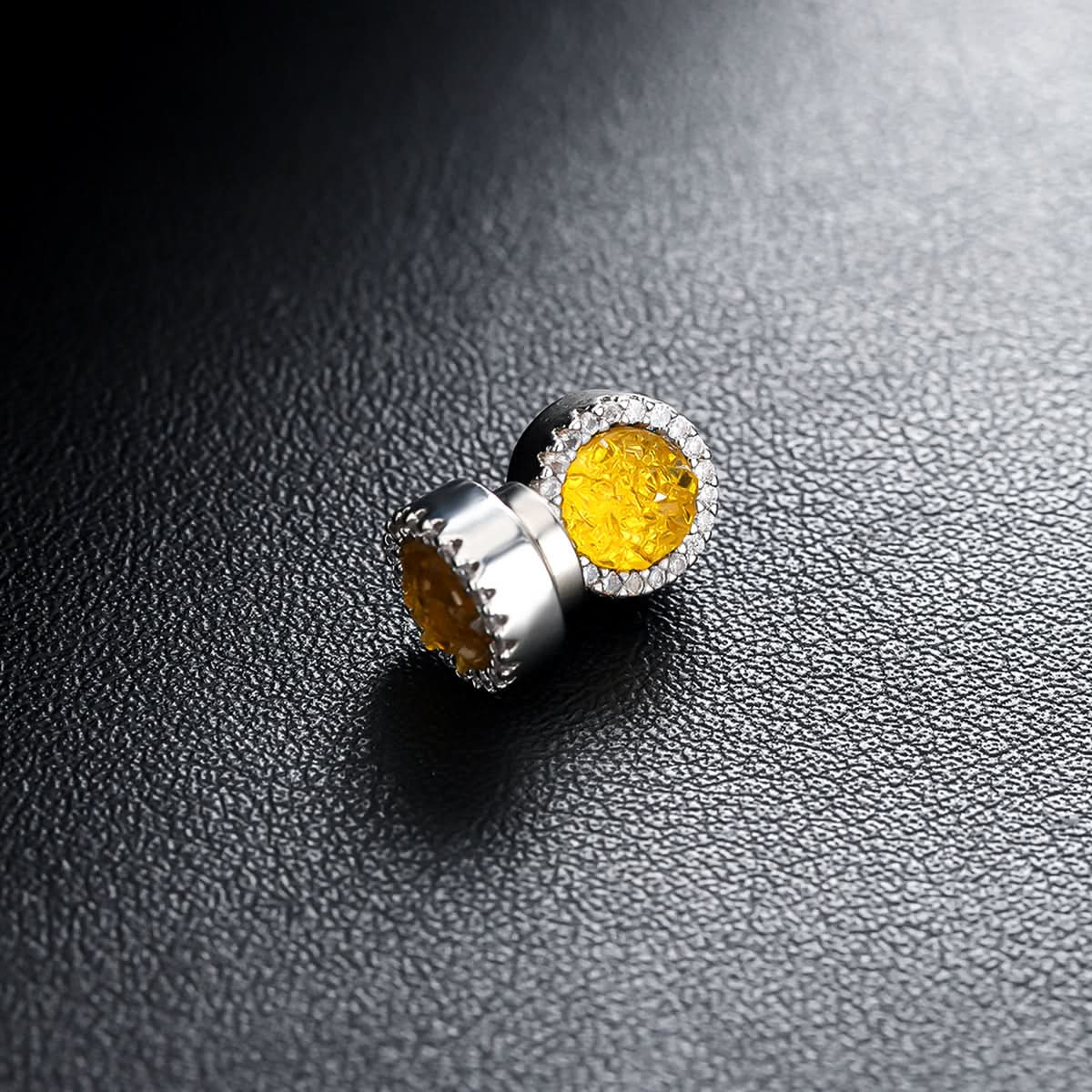 Unisex Magnetic Ear Clips – Stylish No-Piercing Earrings for Men & Women