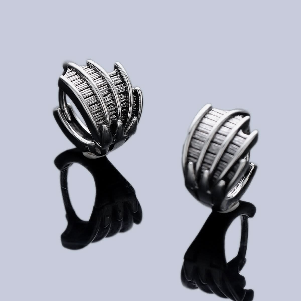 Hip-Hop Devil Wing Earrings – Edgy Geometric Ear Clips Unisex Jewelry