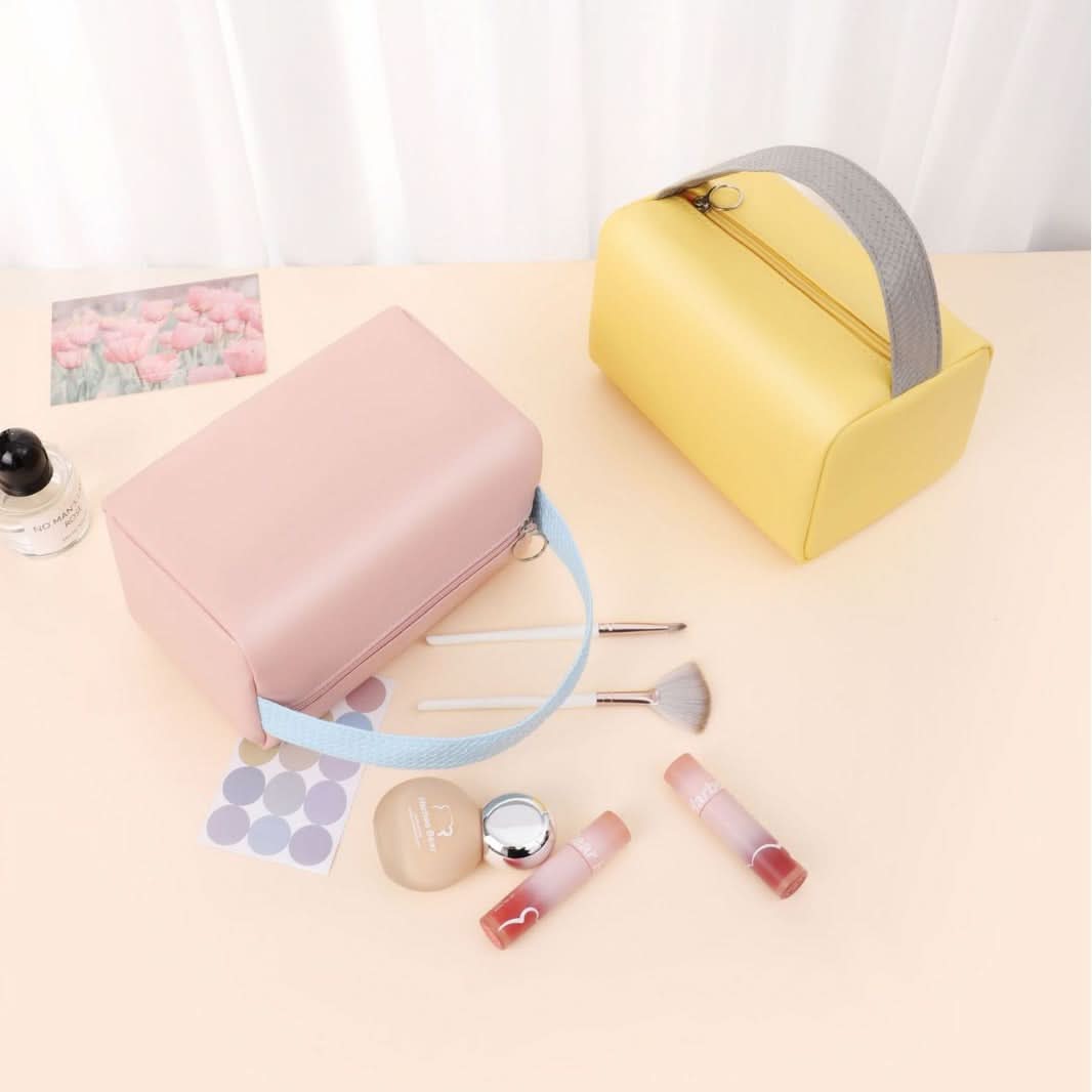 Chic Portable Travel Cosmetic Bag for Toiletries