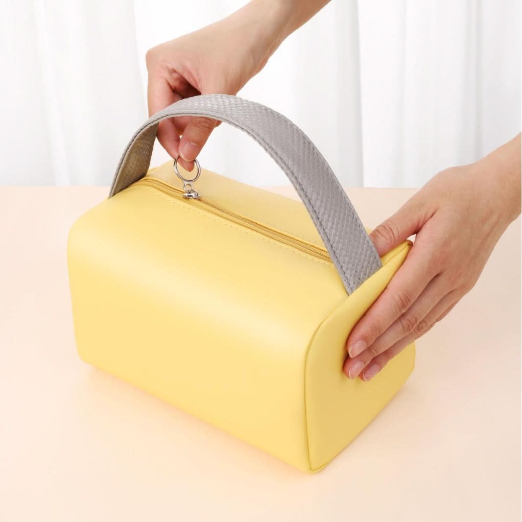 Chic Portable Travel Cosmetic Bag for Toiletries