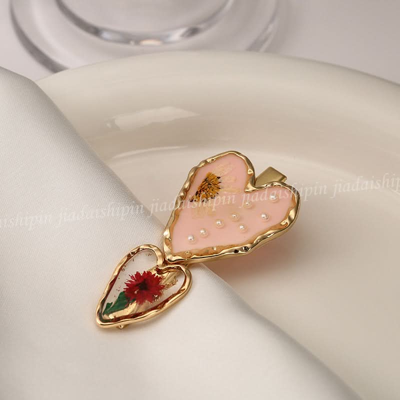 Set of 2 Vintage Flower Duckbill Hair Clips