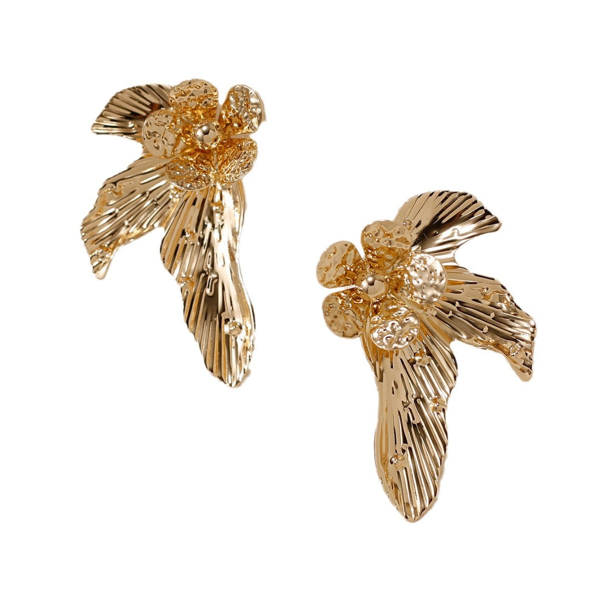 Women’s Retro Leaf Flower Earrings – Elegant Metal Fashion Jewelry