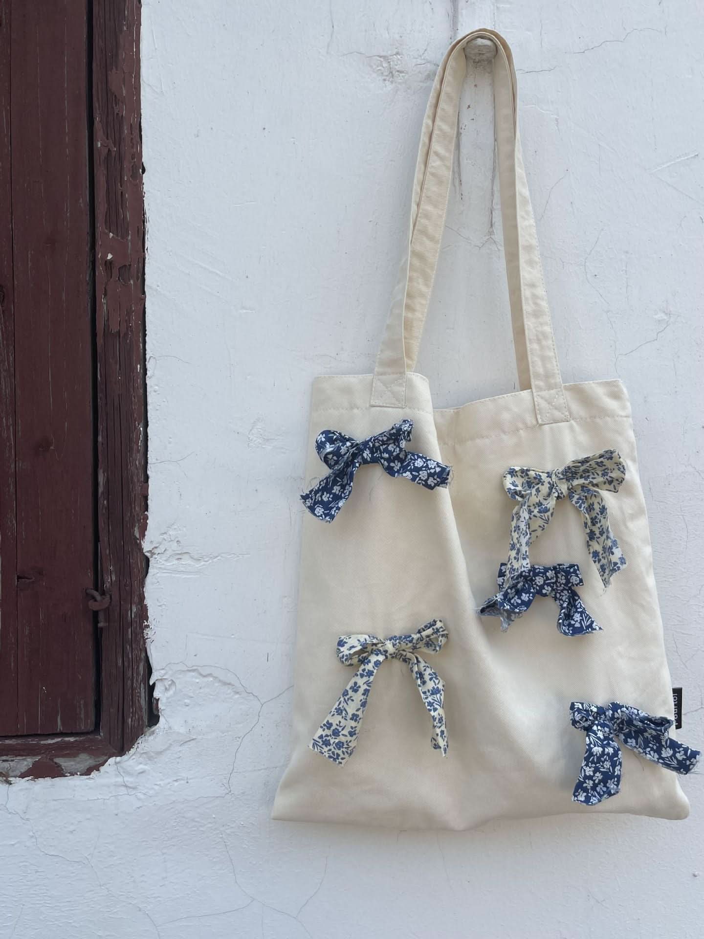 Cream Off-white Shoulder Bag with 3D Bow - Niche Canvas Bag for Students