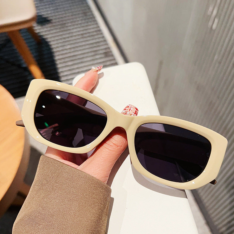 Square Sunglasses for Women – UV400 Blue Retro Fashion Shades for Round Faces