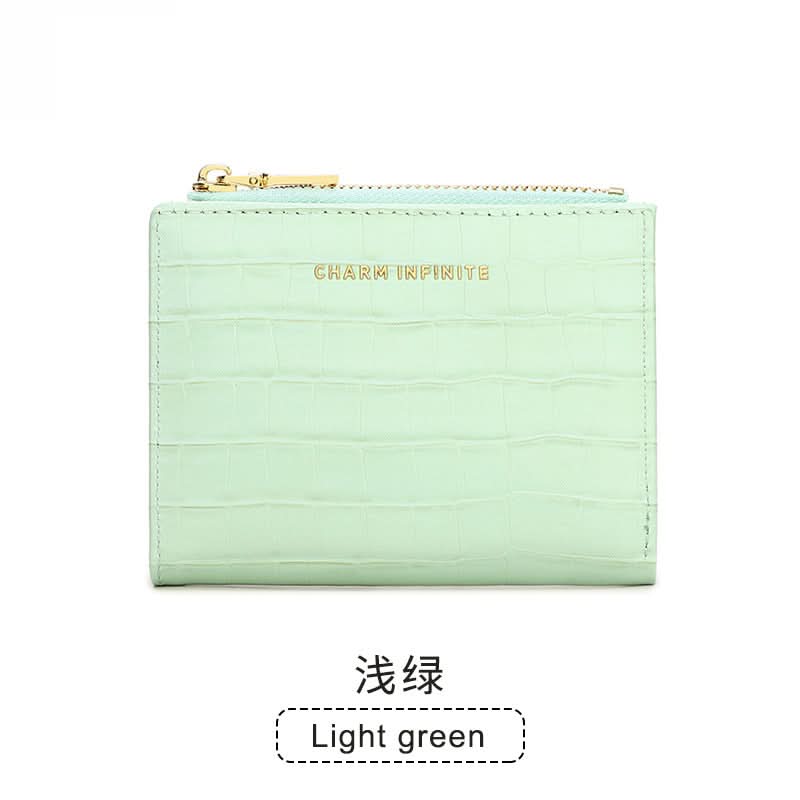 Women's Crocodile Pattern Leather Wallet – Compact Zippered Coin Purse