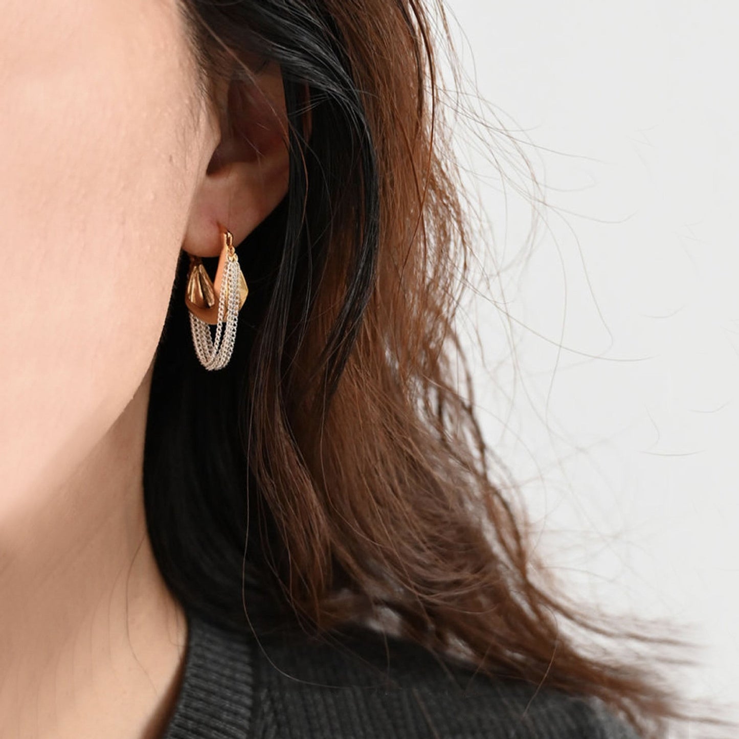Cascade Loop Gold Drop Earrings – Dual-Tone Chain Design Jewelry for Women