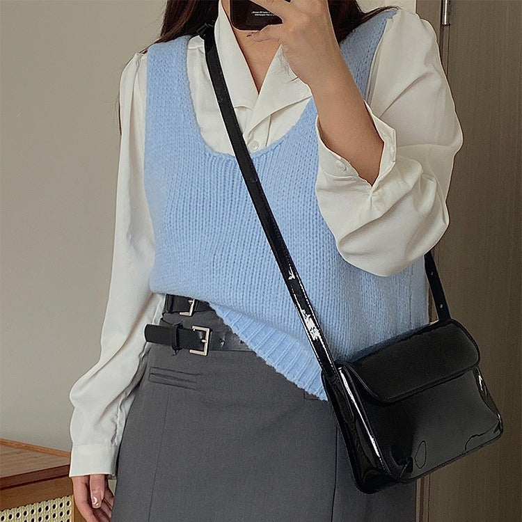 Retro Red Patent Leather Shoulder Bag – Small Square Underarm Bag for Women